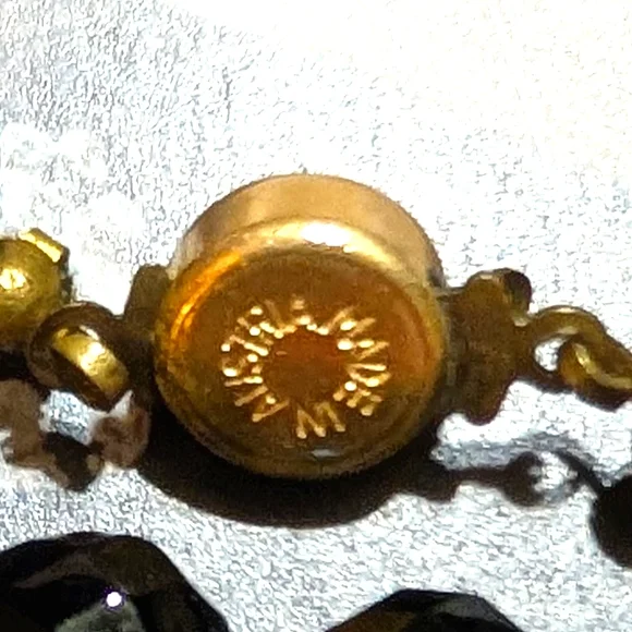 Vintage Jet Black Austrian Crystal Necklace 🖤 - Picture 3 of 6